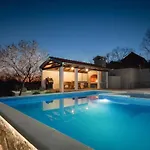 Casa Di Pietra *
