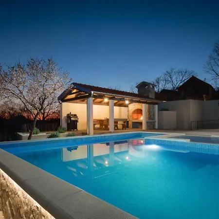 Casa Di Pietra *