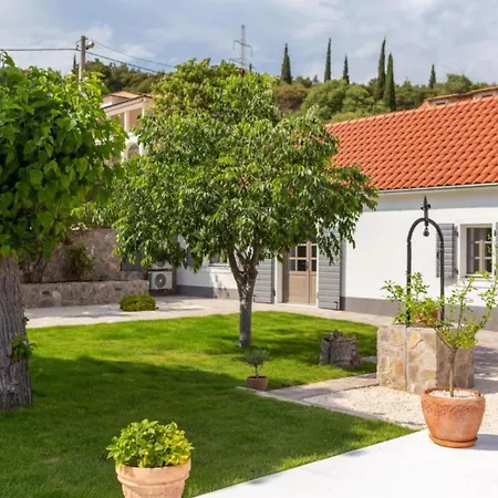 Casa Di Pietra Dom wakacyjny Szybenik