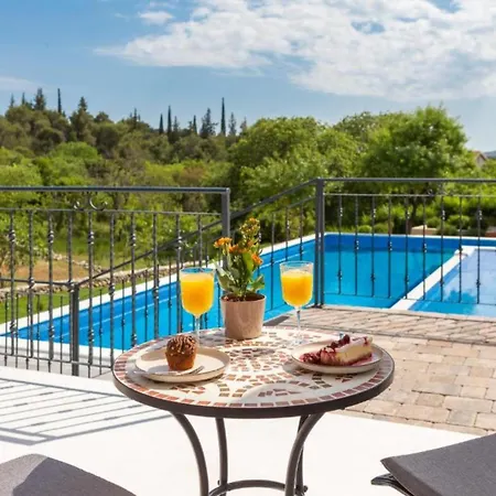 Casa Di Pietra Casa de Férias *