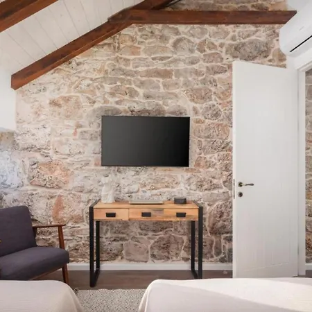 Casa Di Pietra * Szybenik