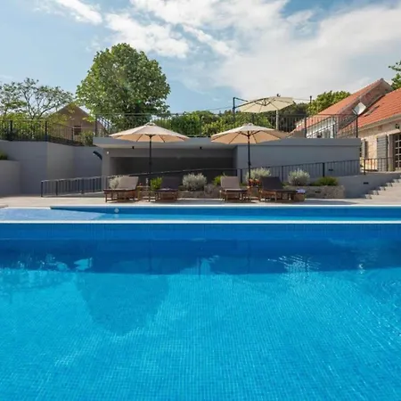 Casa Di Pietra Casa de Férias *